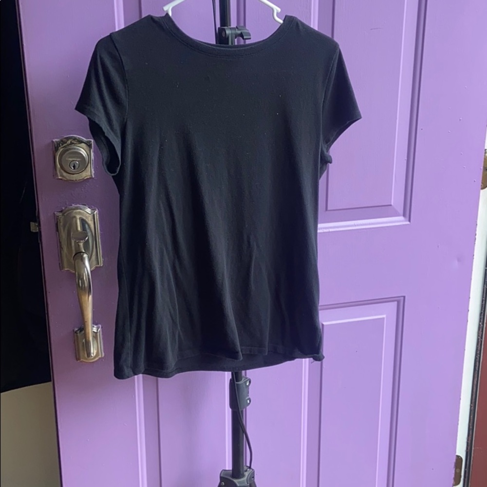 Plain black tee.